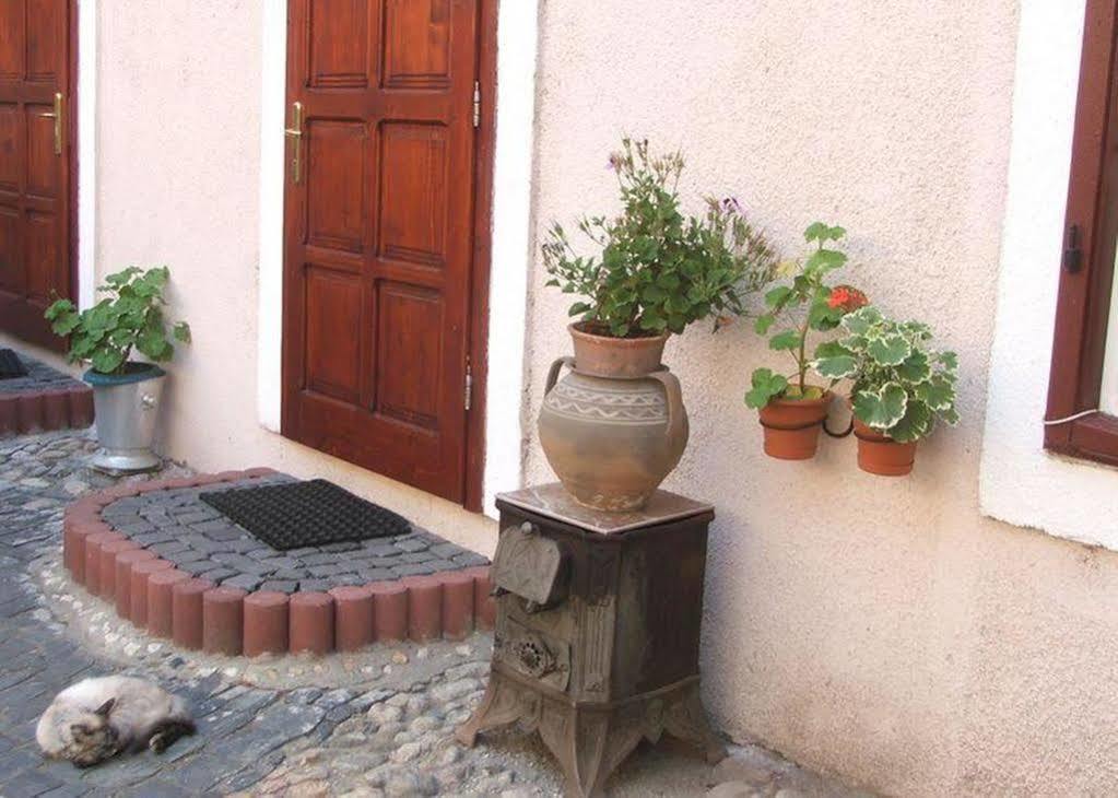 Guesthouse Casa Baciu ซีบิว ภายนอก รูปภาพ